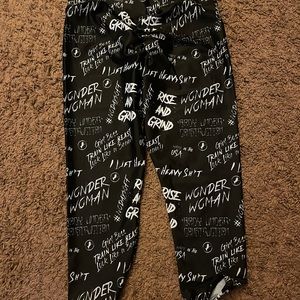 Abs 2 an workout leggings with scrunch butt